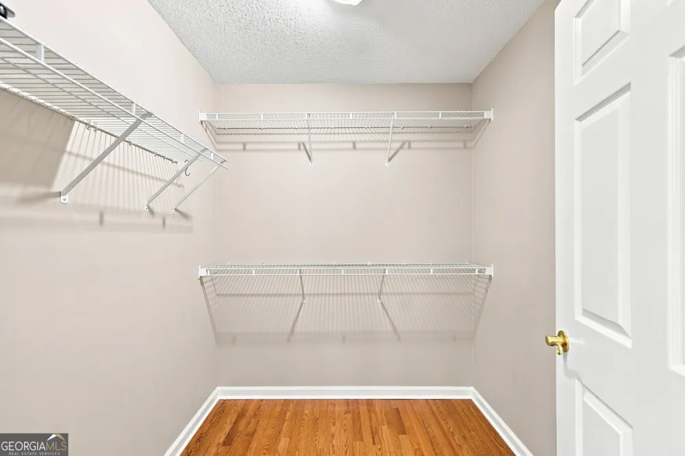 3204 Village LN Roswell, GA 30075