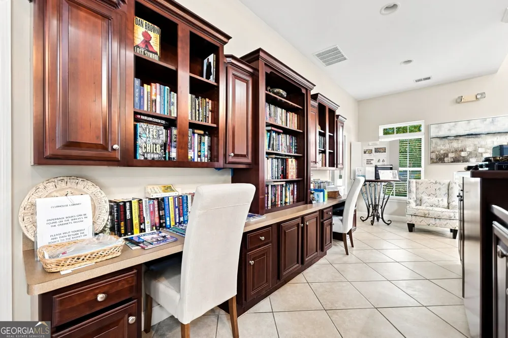 3204 Village LN Roswell, GA 30075