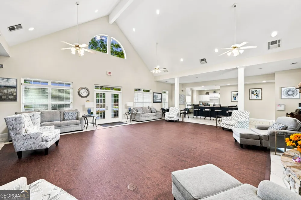 3204 Village LN Roswell, GA 30075
