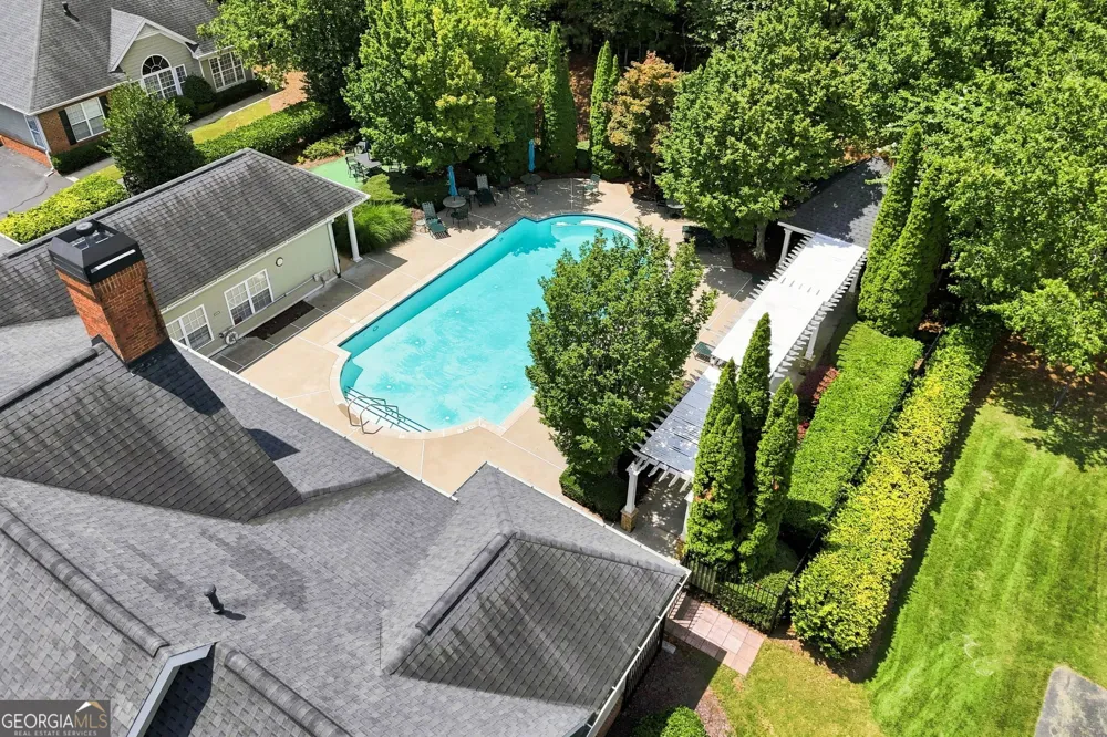 3204 Village LN Roswell, GA 30075