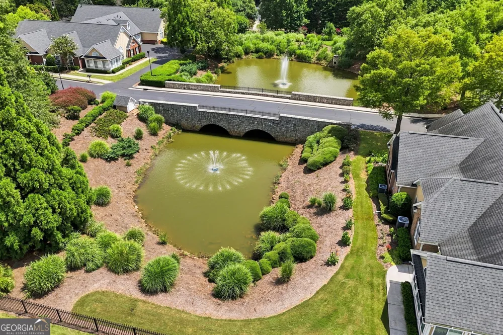 3204 Village LN Roswell, GA 30075