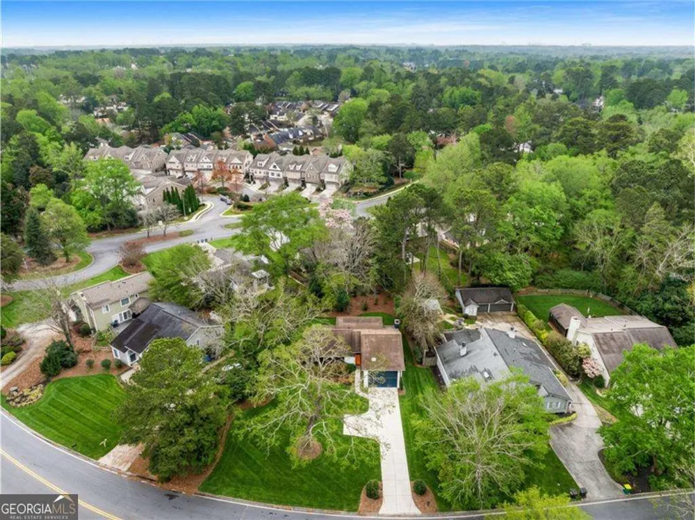 1217 Fairfield DR Marietta, GA 30068