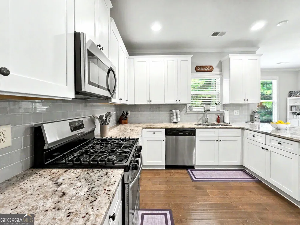 73 Lilyfield LN Acworth, GA 30101