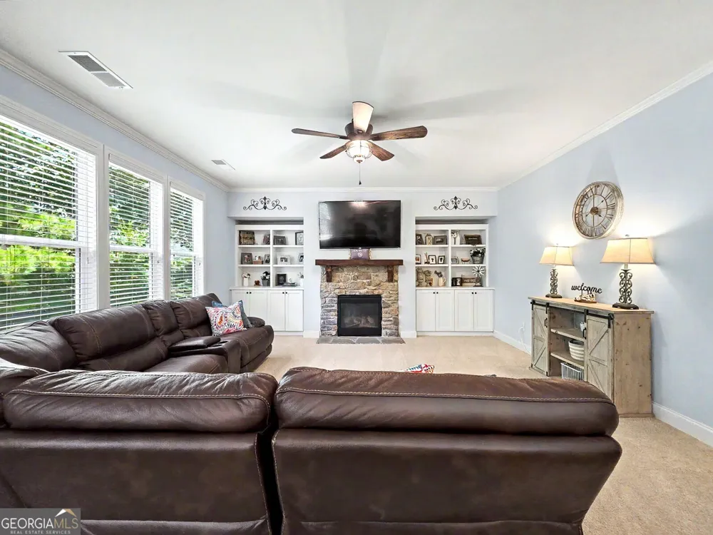 73 Lilyfield LN Acworth, GA 30101