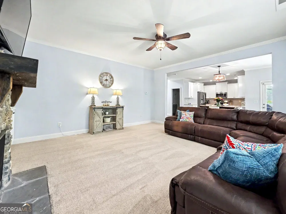73 Lilyfield LN Acworth, GA 30101