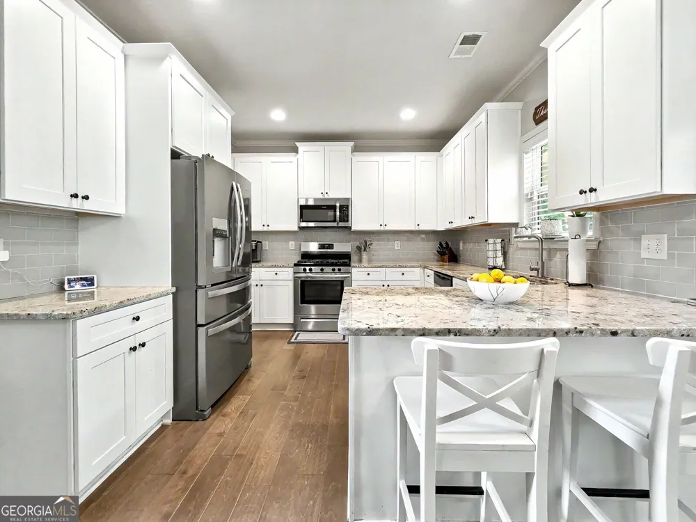 73 Lilyfield LN Acworth, GA 30101
