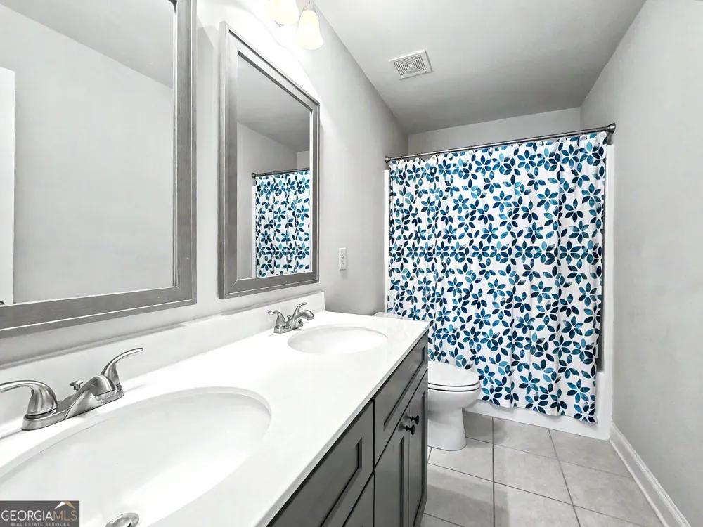 73 Lilyfield LN Acworth, GA 30101