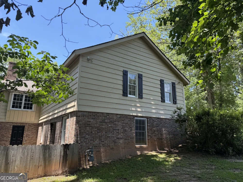 135 Kennesaw DR Thomaston, GA 30286