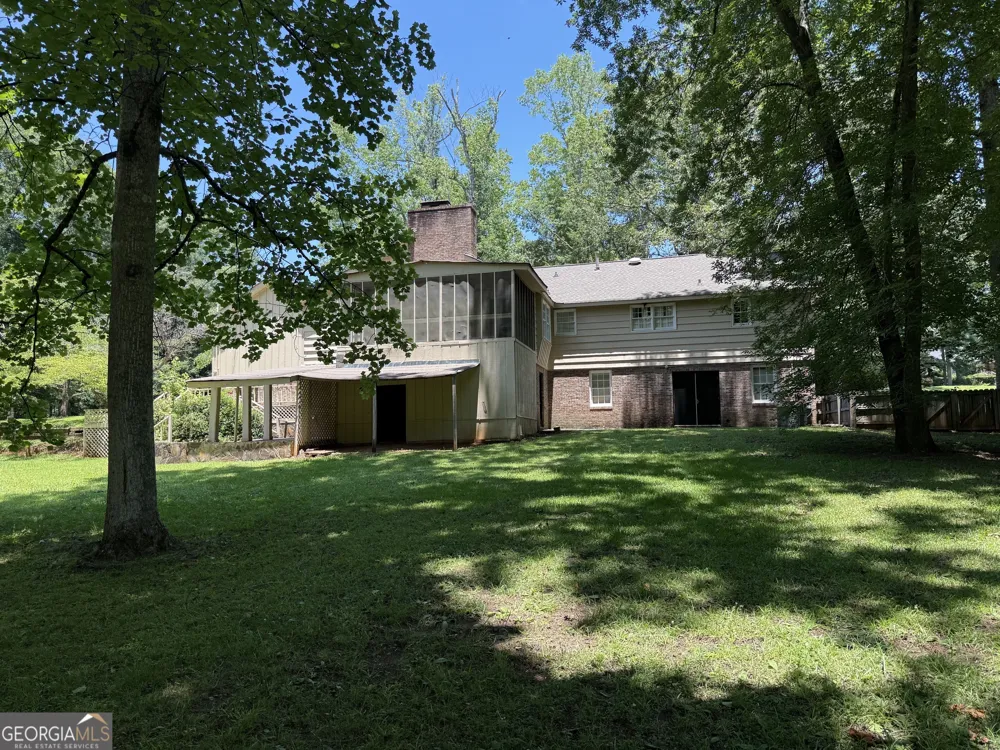 135 Kennesaw DR Thomaston, GA 30286