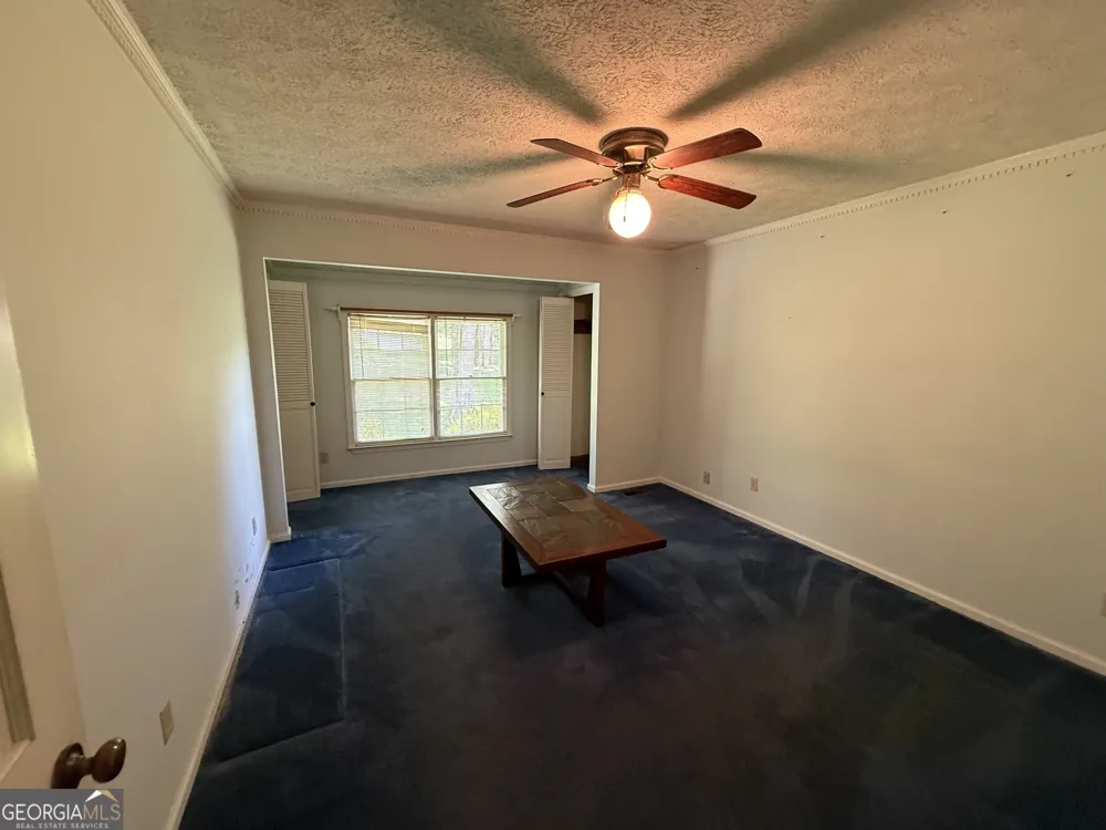 135 Kennesaw DR Thomaston, GA 30286