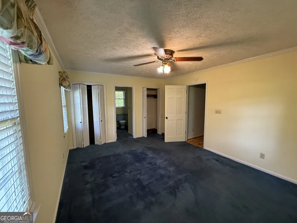 135 Kennesaw DR Thomaston, GA 30286