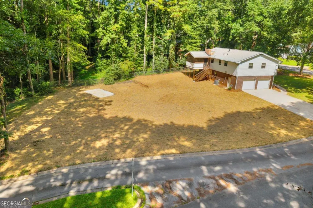 6193 Pine LN Douglasville, GA 30135