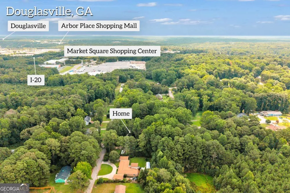 6193 Pine LN Douglasville, GA 30135