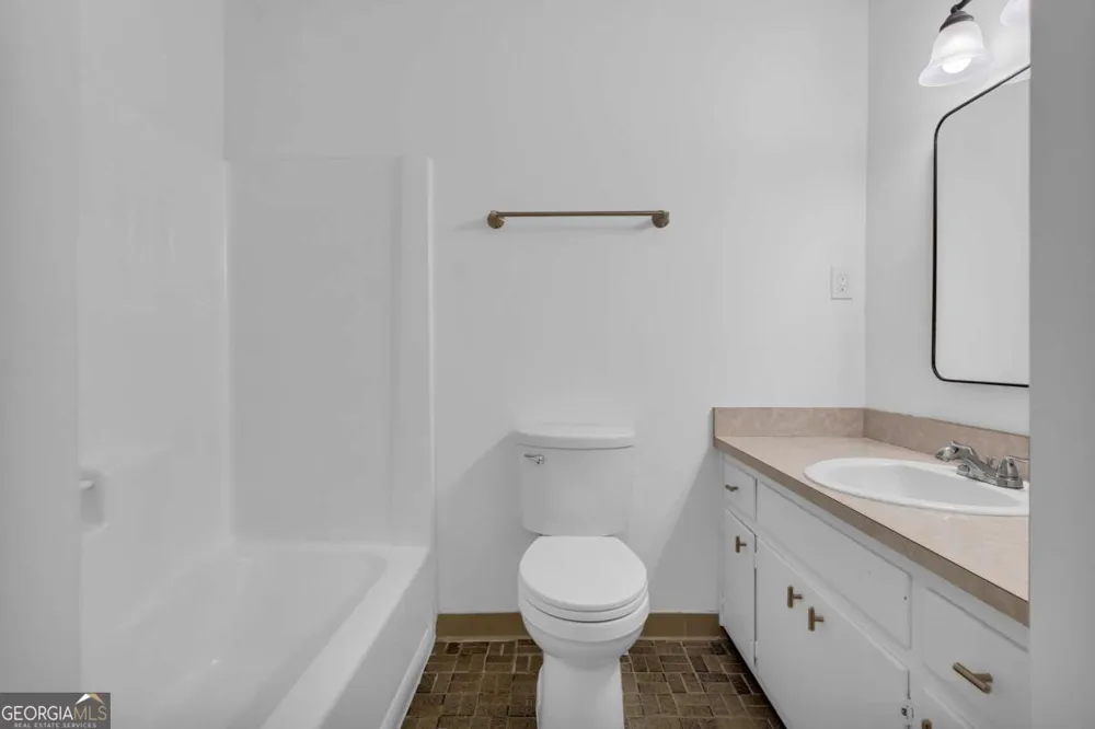 6193 Pine LN Douglasville, GA 30135