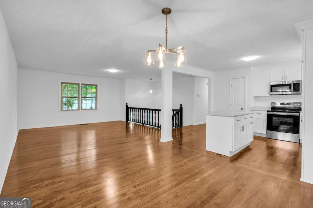 6193 Pine LN Douglasville, GA 30135
