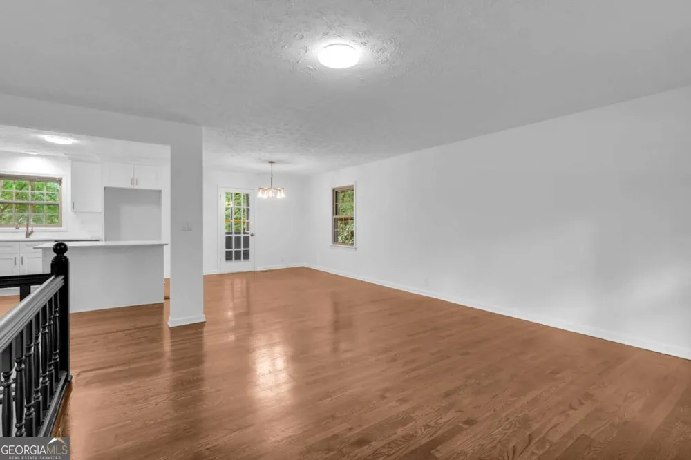 6193 Pine LN Douglasville, GA 30135
