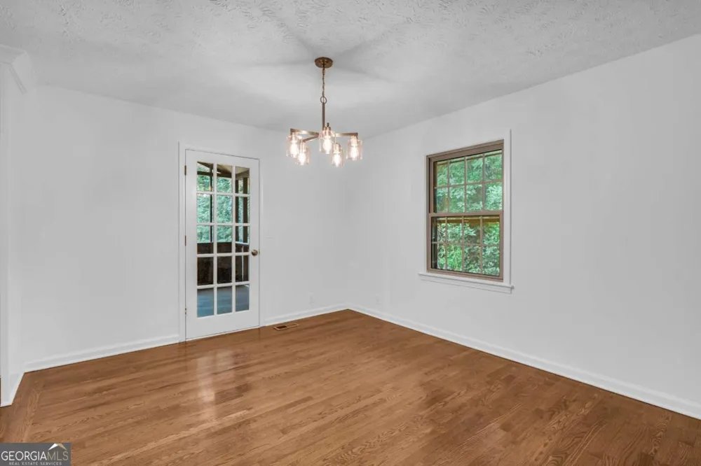 6193 Pine LN Douglasville, GA 30135