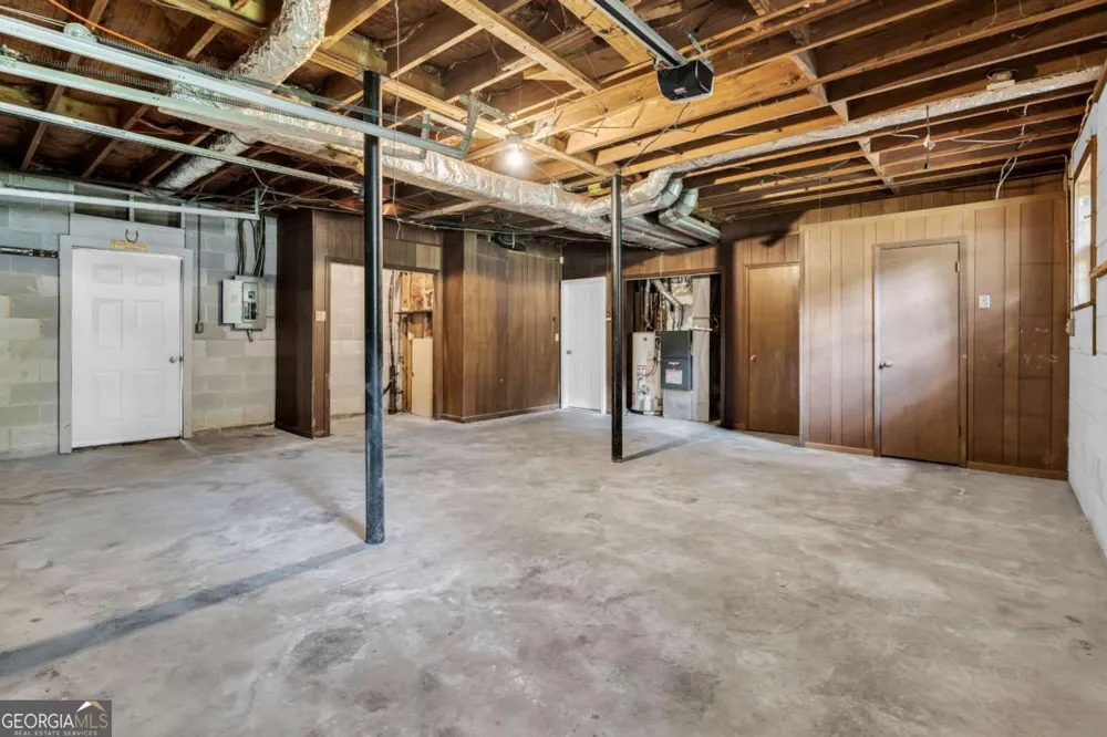 6193 Pine LN Douglasville, GA 30135
