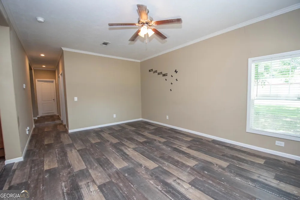 196 Dogwood Lane Woodbury, GA 30293