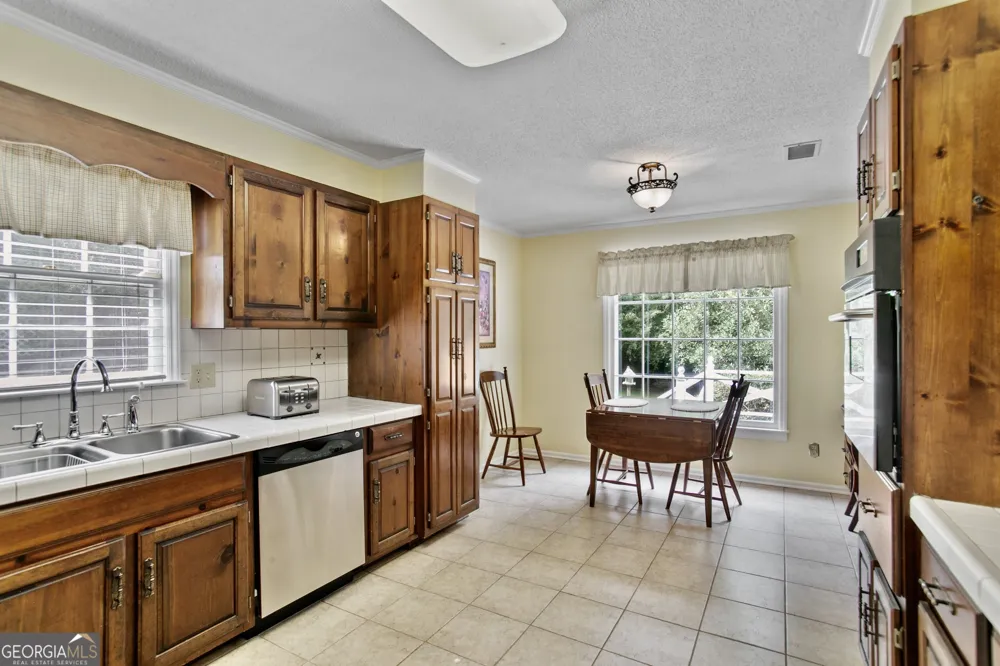 5 Shadowbrook DR SE Rome, GA 30161