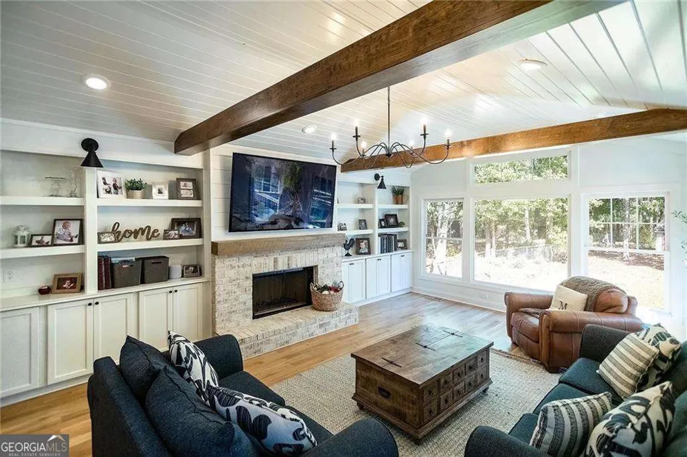 283 Northgate TRCE Roswell, GA 30075