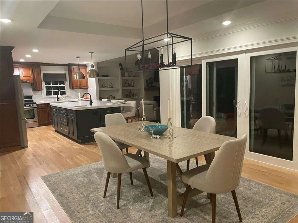 283 Northgate TRCE Roswell, GA 30075