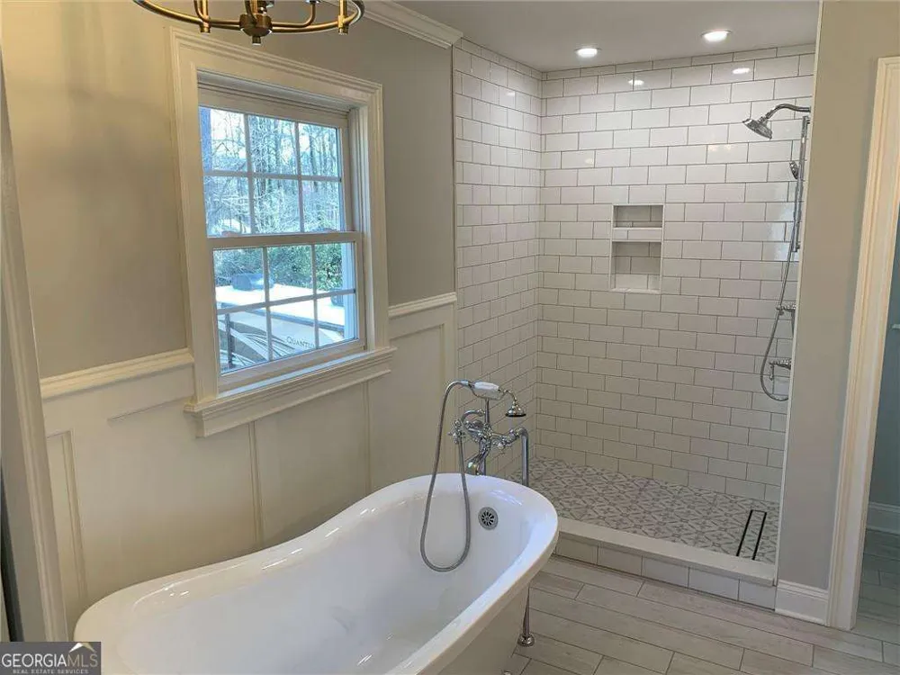 283 Northgate TRCE Roswell, GA 30075