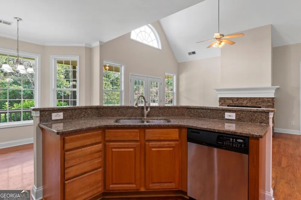 35 Applewood LN Taylorsville, GA 30178