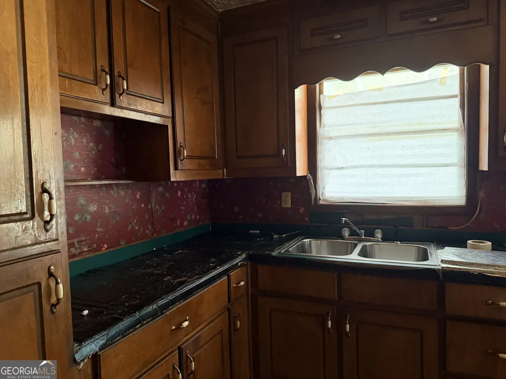 7132 Green Acres CT SW Covington, GA 30014