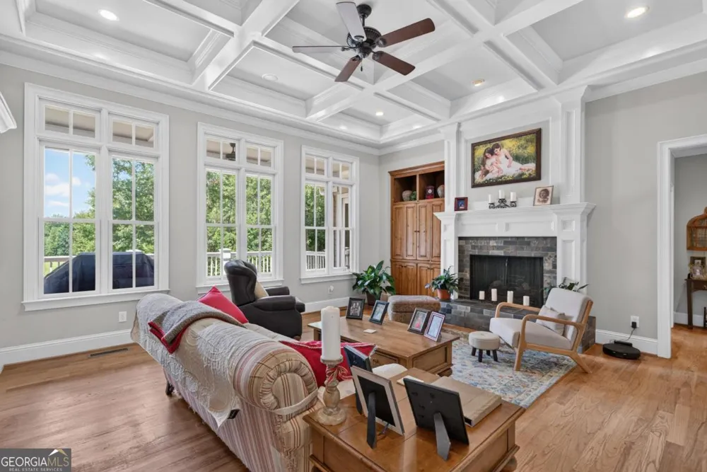 132 Country LN Eatonton, GA 31024