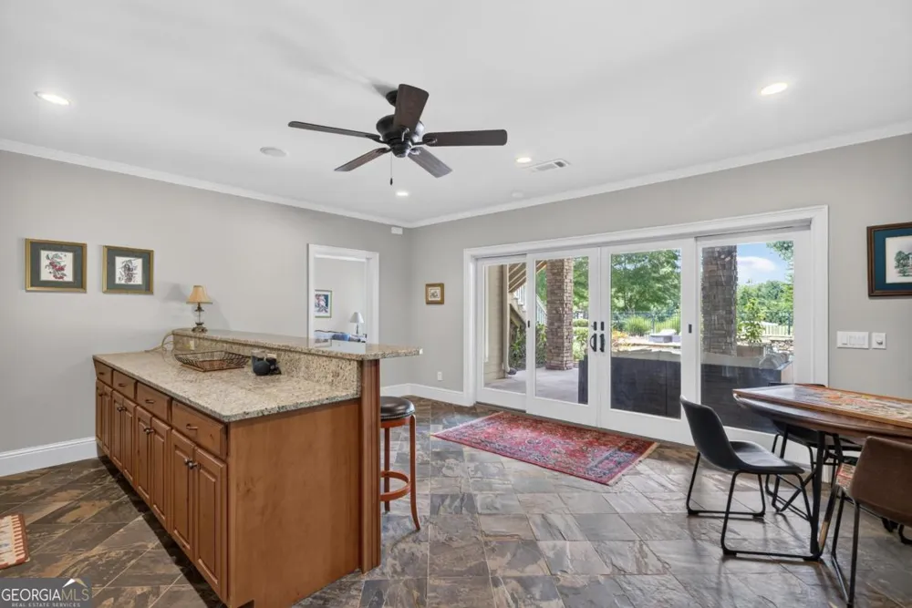 132 Country LN Eatonton, GA 31024