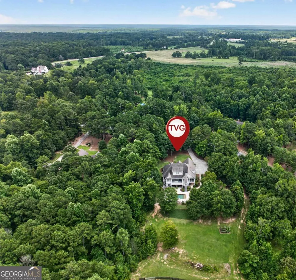 132 Country LN Eatonton, GA 31024
