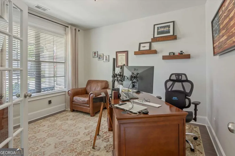 327 Carmichael CIR Canton, GA 30115