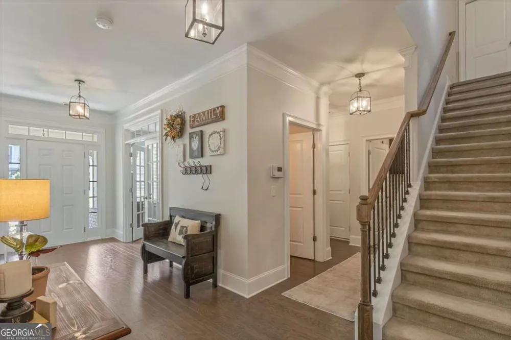 327 Carmichael CIR Canton, GA 30115
