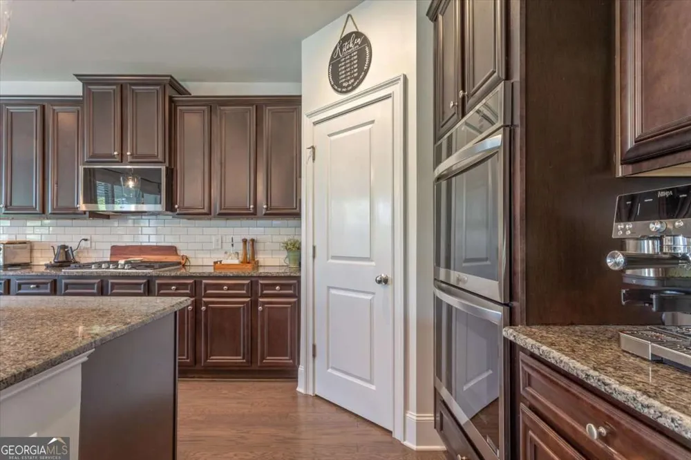 327 Carmichael CIR Canton, GA 30115