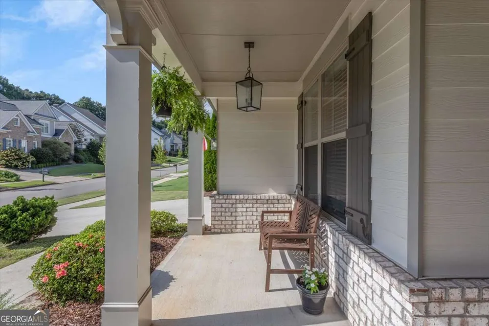 327 Carmichael CIR Canton, GA 30115