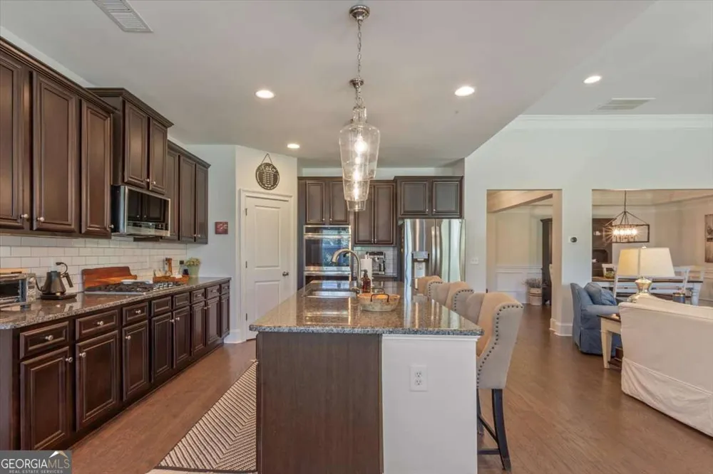 327 Carmichael CIR Canton, GA 30115