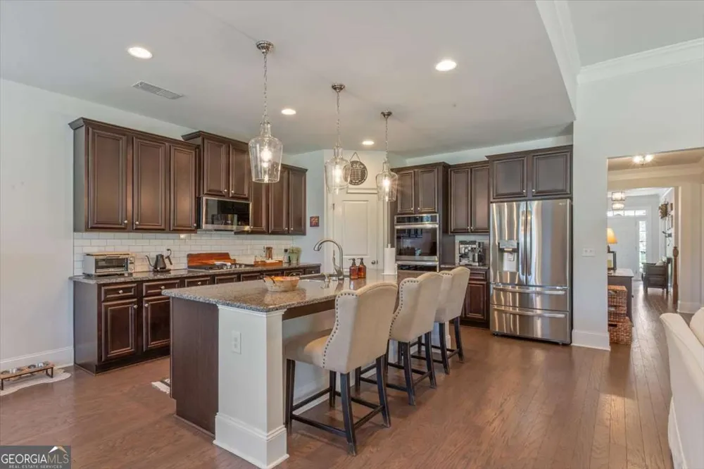 327 Carmichael CIR Canton, GA 30115