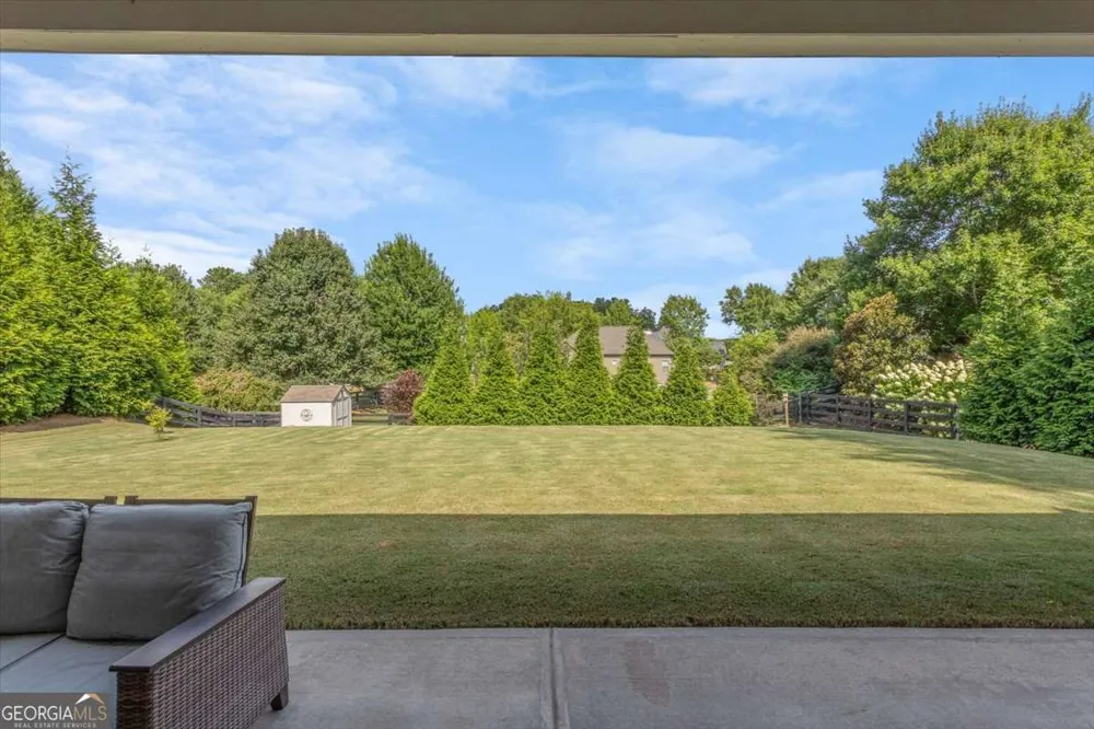 327 Carmichael CIR Canton, GA 30115