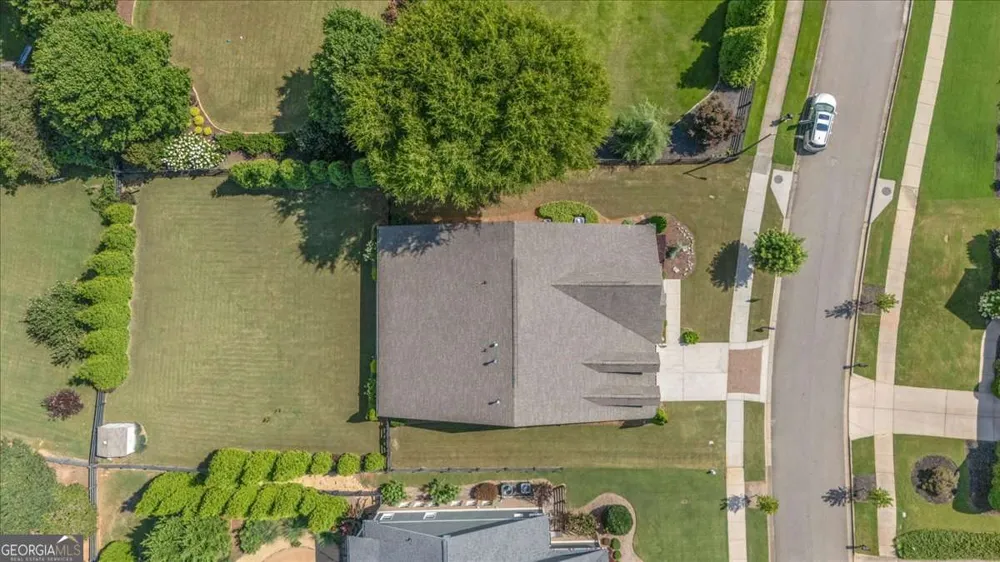 327 Carmichael CIR Canton, GA 30115