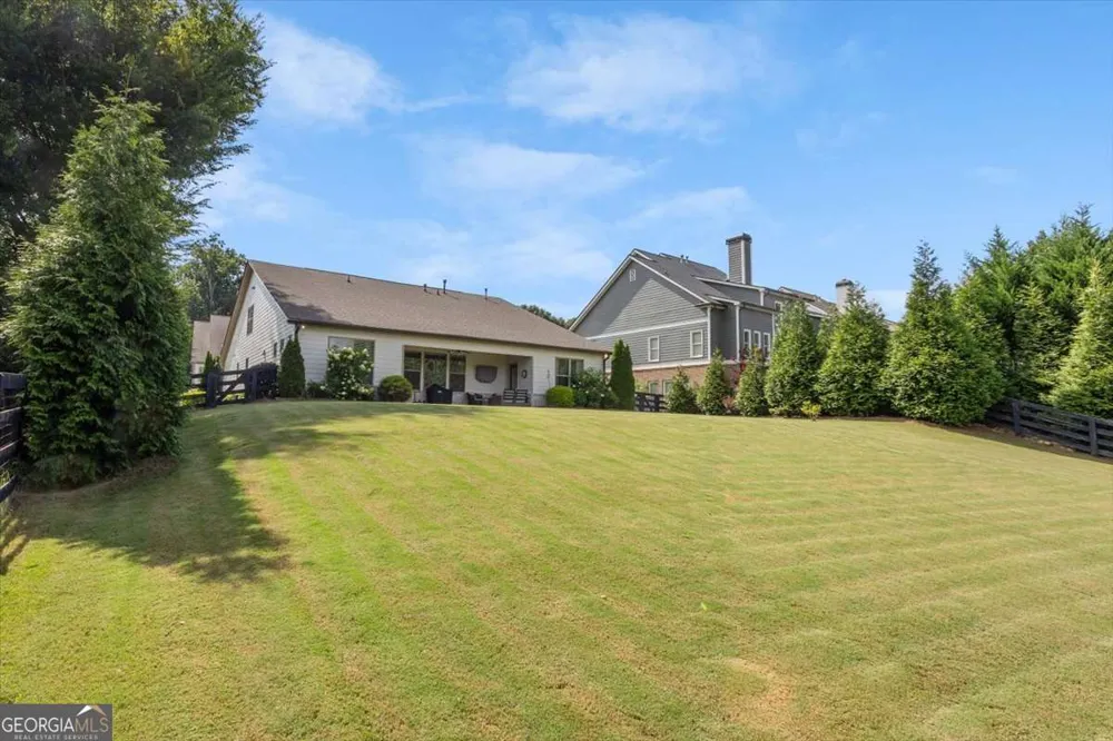 327 Carmichael CIR Canton, GA 30115