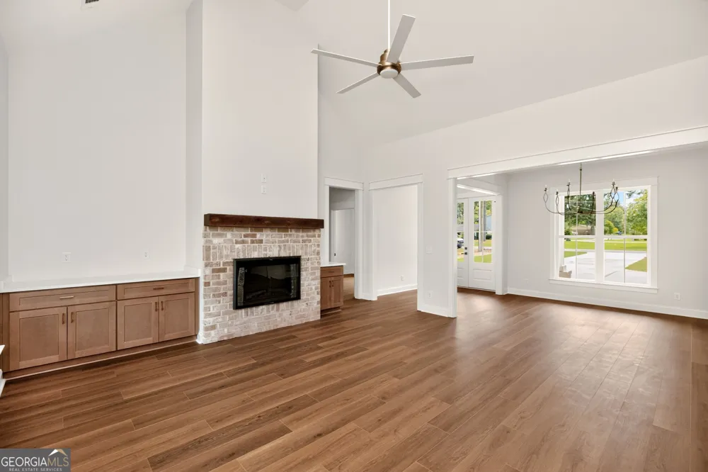 1004 Country Club RD Perry, GA 31069