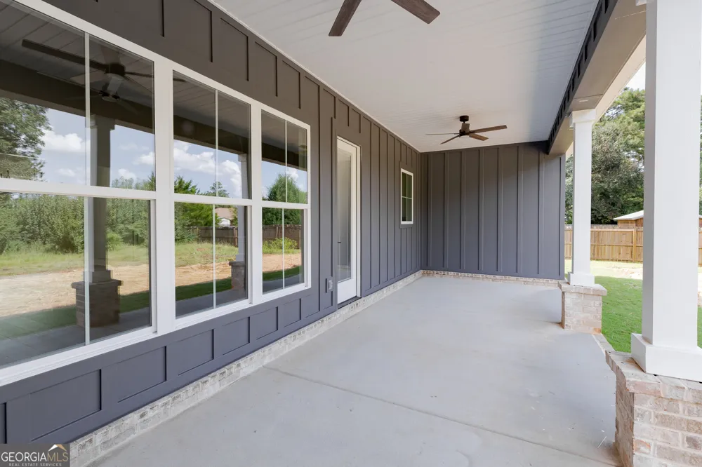 1004 Country Club RD Perry, GA 31069