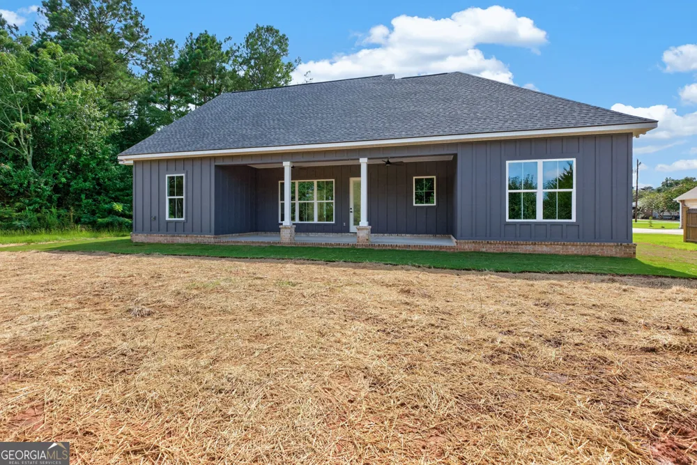 1004 Country Club RD Perry, GA 31069