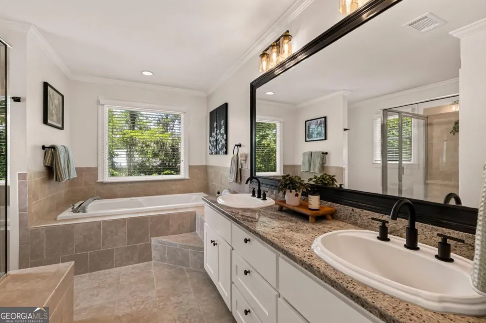 9 Devon RD Savannah, GA 31419