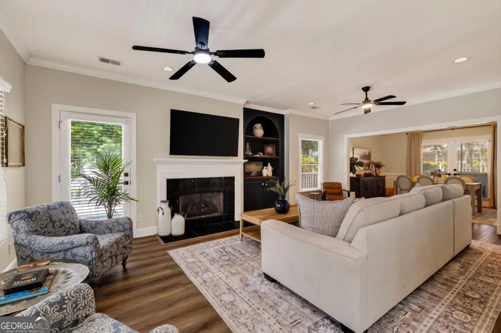 9 Devon RD Savannah, GA 31419
