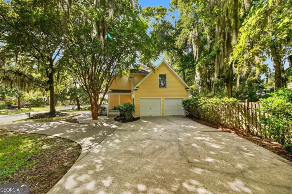 9 Devon RD Savannah, GA 31419