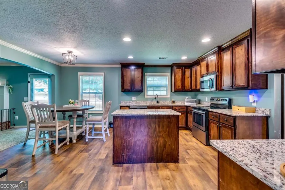 659 Peachtree RD Jefferson, GA 30549
