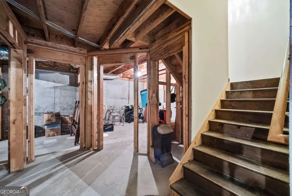 2190 Rosie LN Snellville, GA 30078