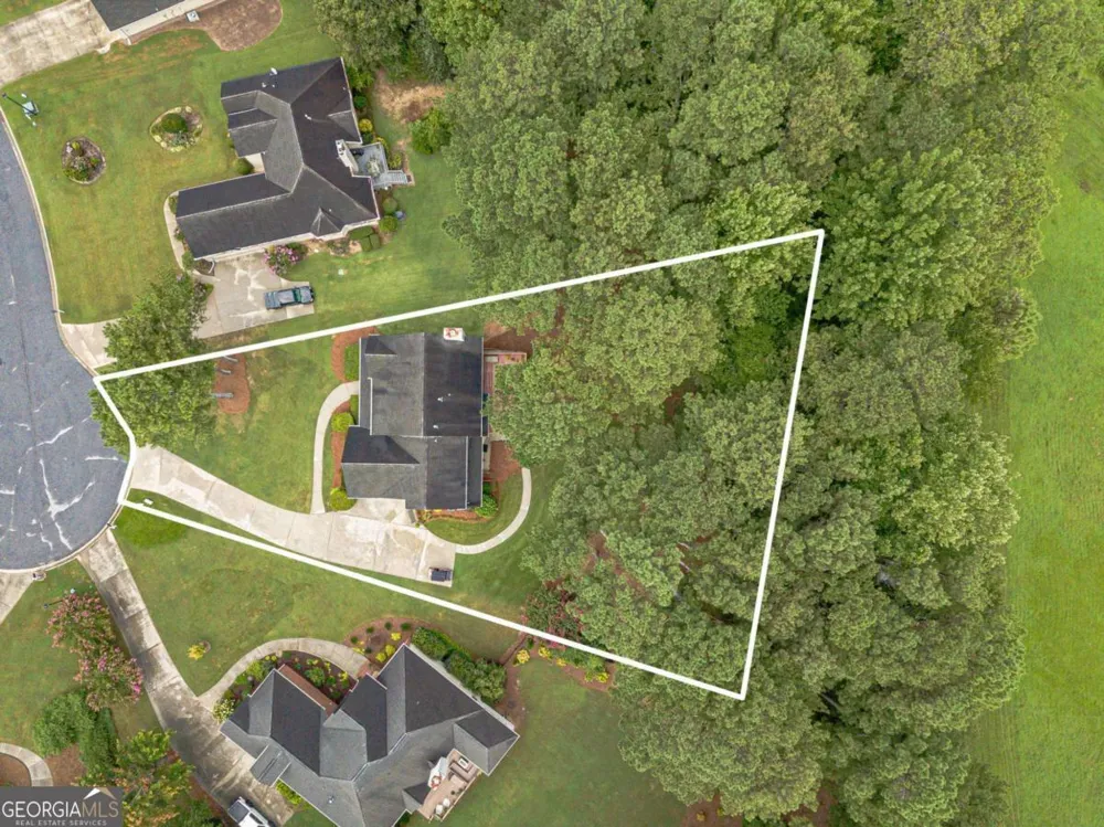 2190 Rosie LN Snellville, GA 30078